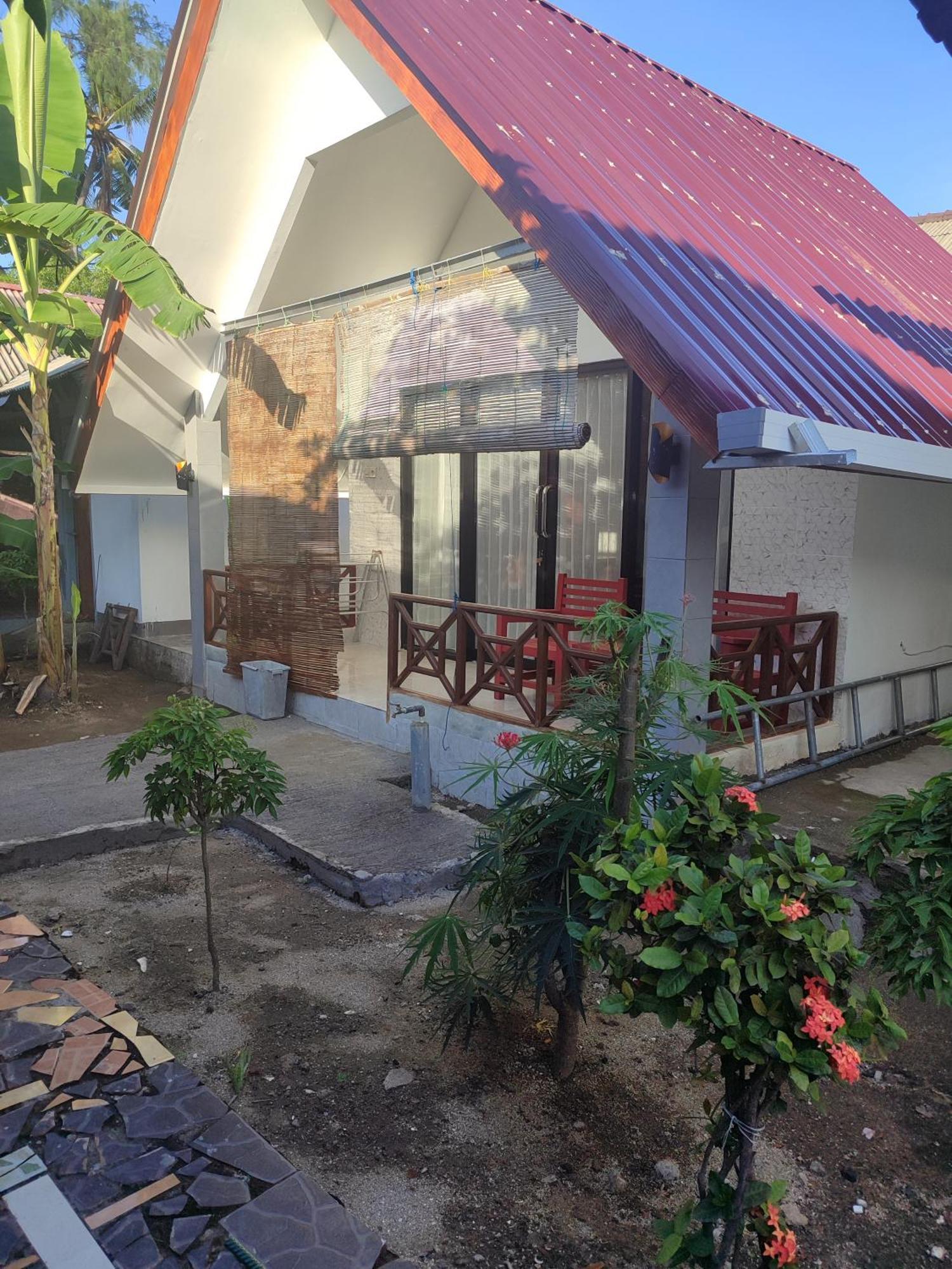 Family Bungalow Gili Meno Exterior photo